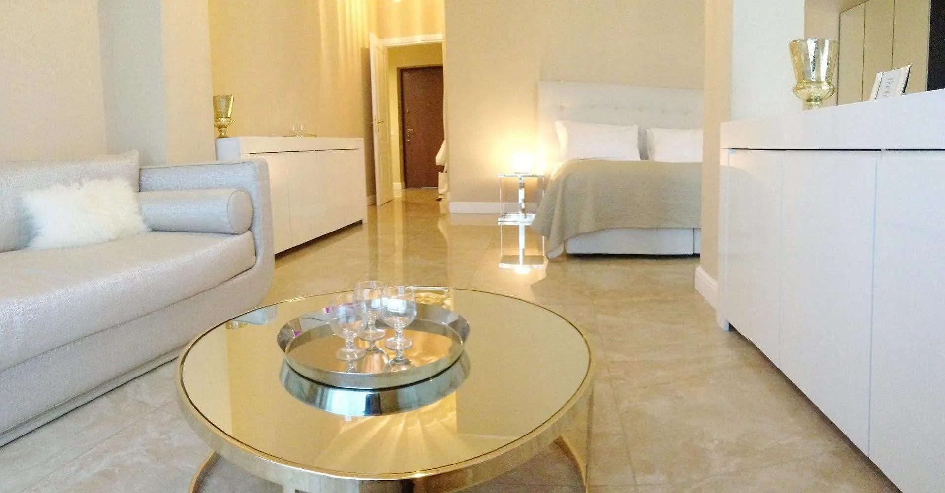 Apartment The Place Duomo Milan
